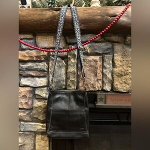 ❤️ The SAK Black Leather Crossbody Bag w/ Woven Guitar Strap Like New